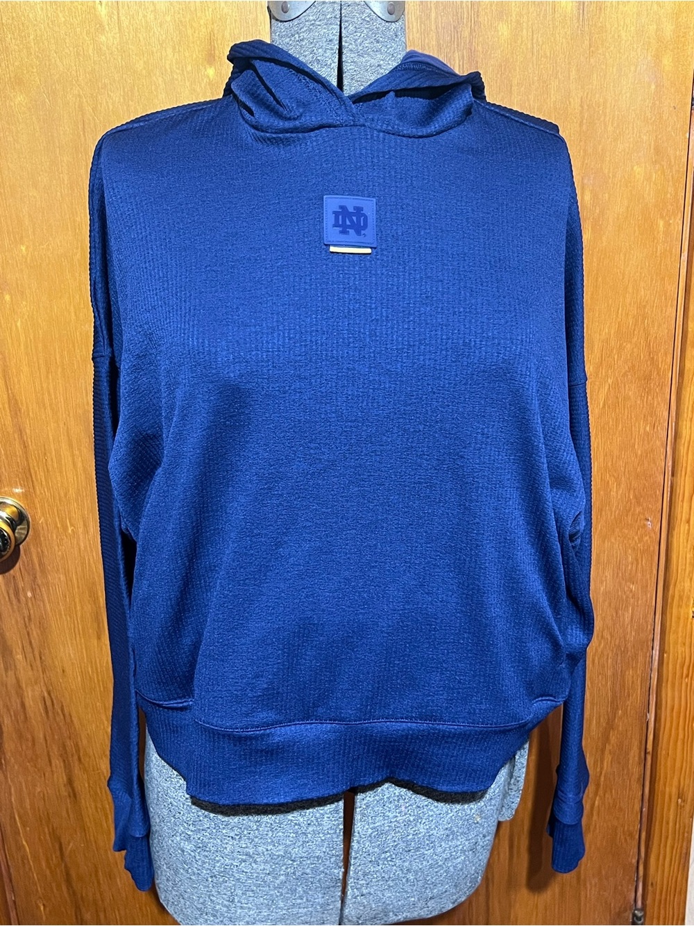 Notre Dame Hoodie Sweatshirt by Under Armour Size Large Like New Dark Blue